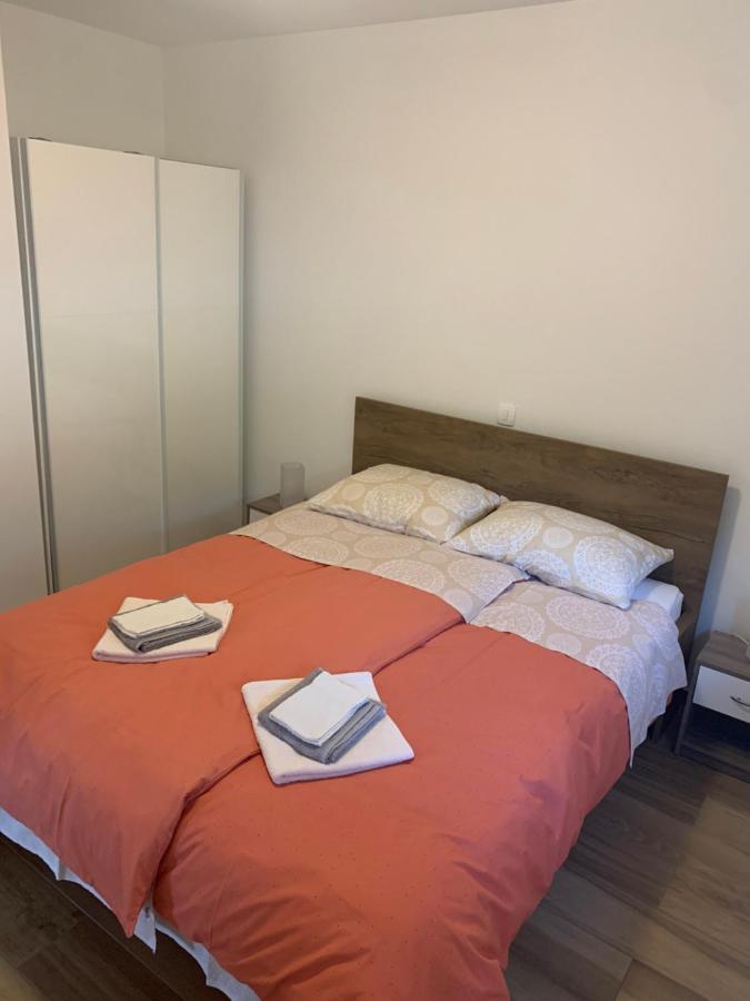 Apartman Natasa Кострена Екстер'єр фото